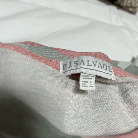 PJ Salvage Camo sweater top - Picture 5 of 6